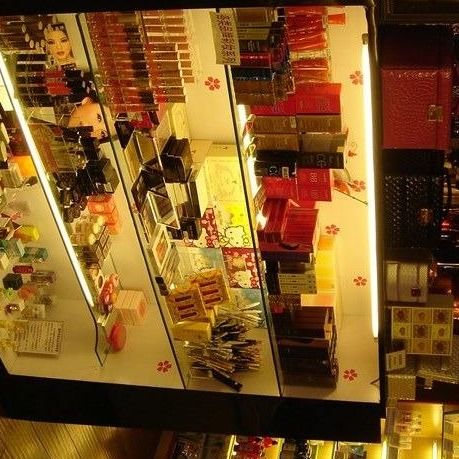 海量高清圖片助力品牌視覺，專業(yè)清關(guān)代理護(hù)航跨境業(yè)務(wù)